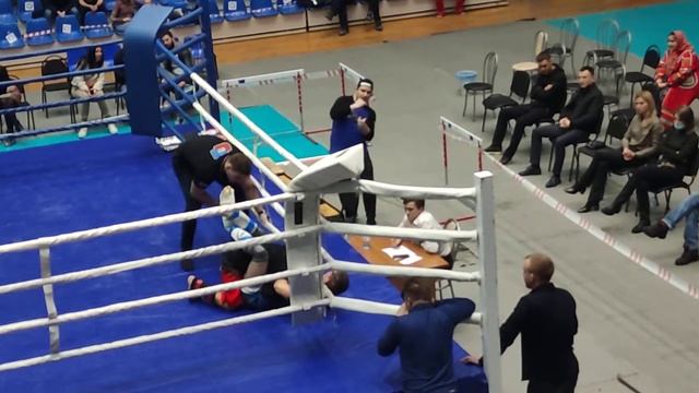 Как проходят бои по ММА в Новокуйбышевске