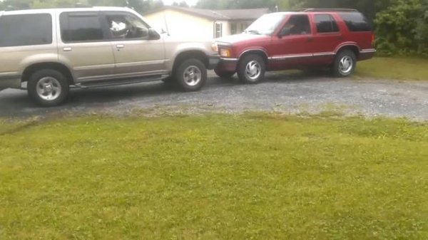 Ford explorer vs Chevy blazer