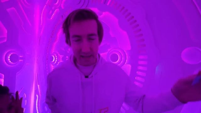 I FOUND a SECRET ROOM in this STORE смотреть онлайн