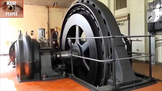 Интересное. Как работает и запускается паровой двигатель прошлого века смотреть онлайн