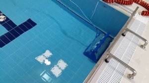 Как работает подводный робот пылесос Astralpool Ultramax Gyro