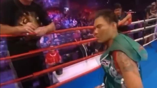 30 НЕЛОВКИХ И СМЕШНЫХ СИТУАЦИЙ В ММА И БОКСЕ смотреть онлайн