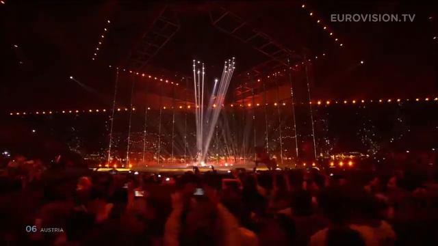 НЕВЕРОЯТНАЯ ЖЕНЩИНА С БОРОДОЙ - Conchita Wurst