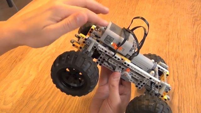 Crocodile: Robust 4WD All Wheel Steering Off Road LEGO RC Car смотреть онлайн