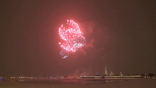 Санкт-Петербург, праздничный салют 23 февраля 2021 года. Saint-Peterburg. смотреть онлайн