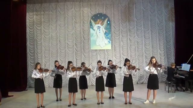 Ансамбль скрипачей 