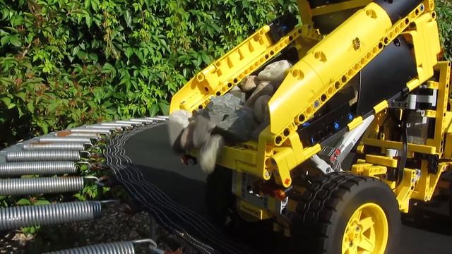 Lego Technic 42030 Volvo L350F Wheel Load [Motorized] смотреть онлайн
