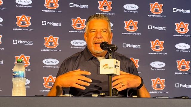 Auburn HC Bruce Pearl | Exhibition week смотреть онлайн