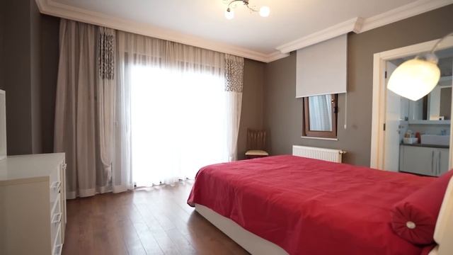 Роскошный пентхаус на первой береговой линии смотреть онлайн