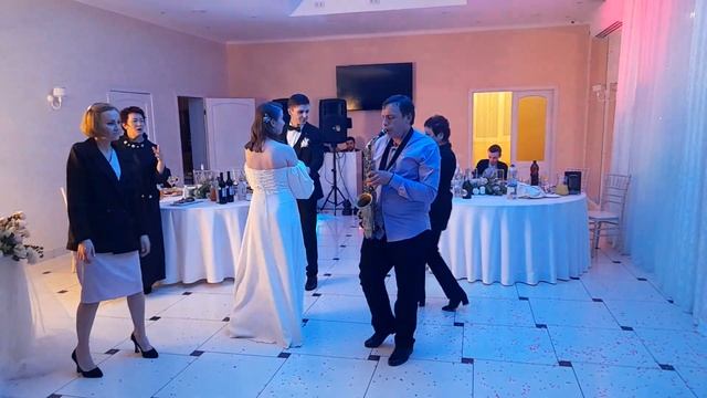 Despasito (sax) саксофон на свадьбе в Екатеринбурге танцы смотреть онлайн