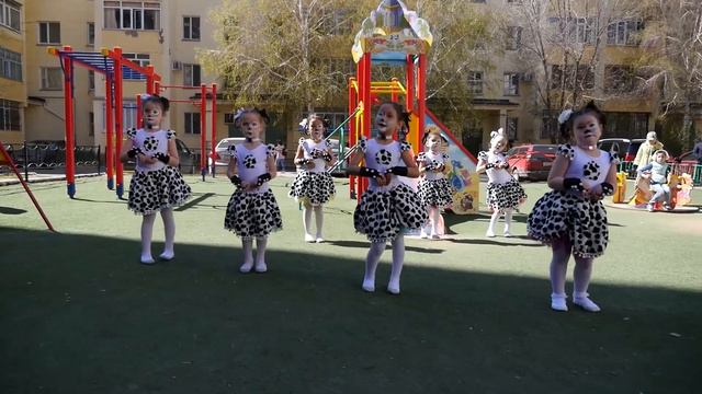 Танец Далматинцы, руководитель Джанпаизова смотреть онлайн