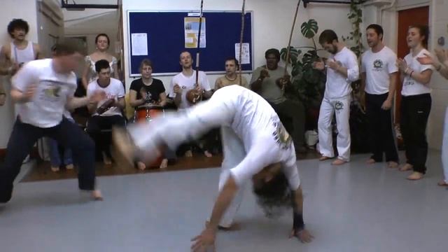 Contra Mestre Parente Cordao De Ouro Manchester and Liverpool Capoeira Spring Meeting Rodas смотреть онлайн