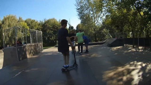 Сергей Фетисов, scooterunity team, скейтпарк Кузьминки 20180801 смотреть онлайн