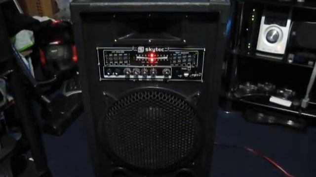Speaker Beep смотреть онлайн