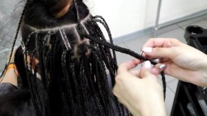 Как заплести де косы. Вплетение двойных афрокос.