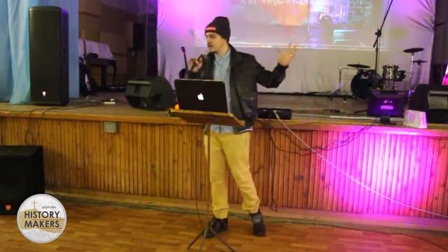 Павел Деев "Кто ты, когда все расходятся по домам?" смотреть онлайн
