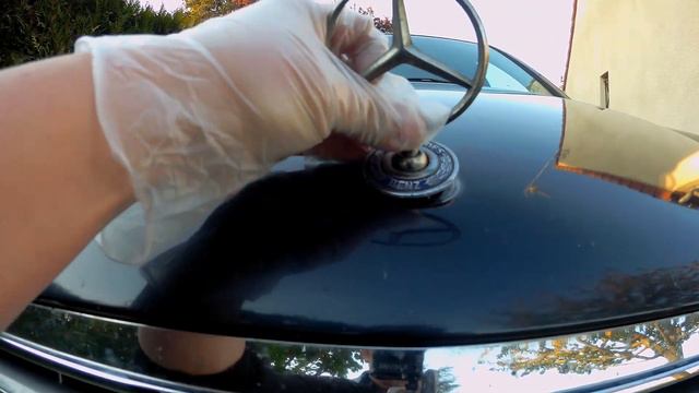 COMMENT REMPLACER L'ETOILE PAR UN BADGE - MERCEDES BENZ C220 CDI - W203 de 143Ch Phase 1 de 2000 смотреть онлайн