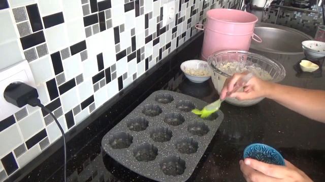 MAYDONOZLU MİNİ PUF KEK смотреть онлайн