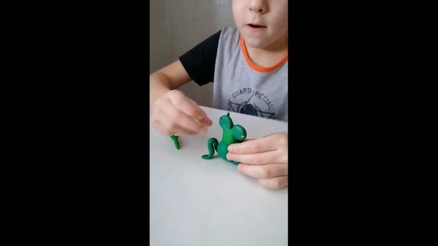 Лягушка из пластилина. смотреть онлайн