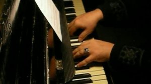 "Скрипач на крыше" -  Р.  Паулс