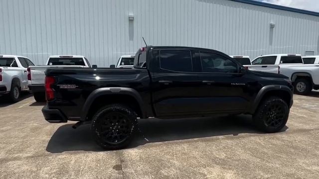 2023 Chevrolet Colorado TRAIL-BOSS: All new changes & Full Review смотреть онлайн