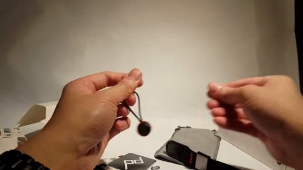 Peak Design Leash and Cuff unboxing