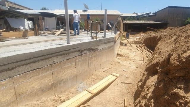 Uy qurilish. Beton podushka izolyatsiyasi. смотреть онлайн