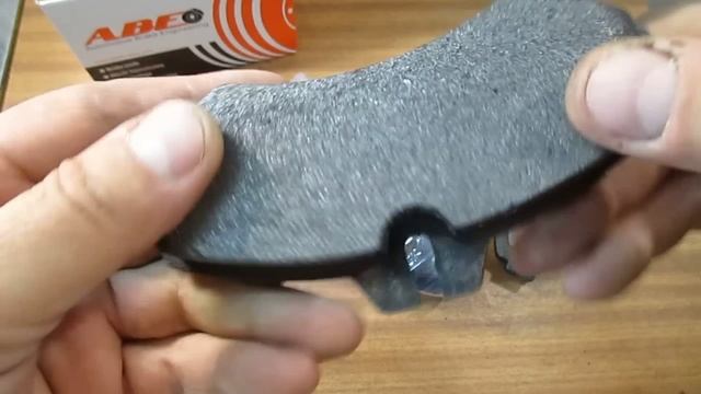 Передние тормозные колодки Мерседес Вито. Обзор новых колодок. (Front brake pads Mercedes Vito.) смотреть онлайн