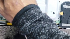 SAMSUNG UN50AU8000F 4K restarting no picture 2 years old TV