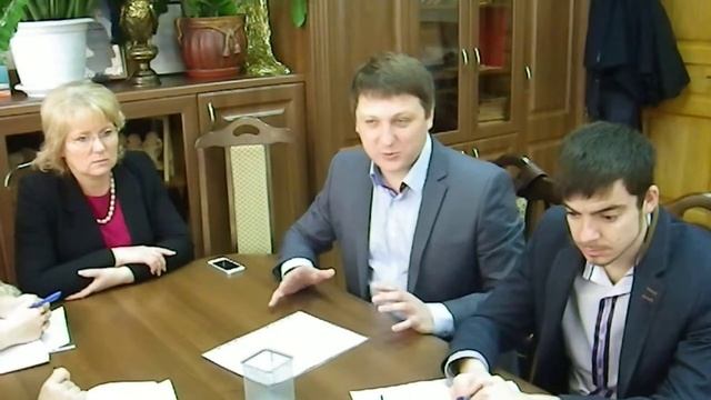 Бугай обьяснил, кто и где должен убирать мусор в Астрахани. смотреть онлайн