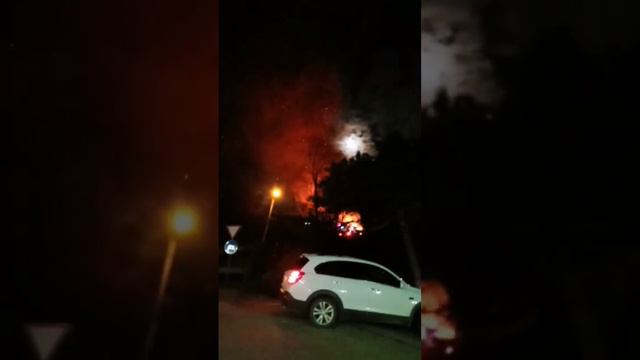 пожар в ПГТ НОВОМИХАЙЛОВСКОМ #пожар смотреть онлайн