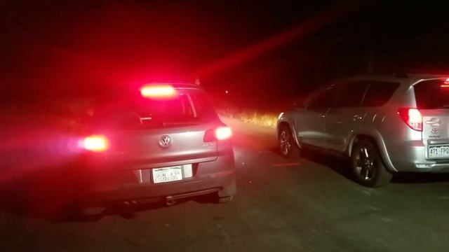 Volkswagen Touareg 2.0 turbo vs Toyota rav4 at mexico смотреть онлайн