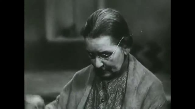 Трилогия о Максиме Юность Максима, Возвращение Максима, Выборгская сторона 1934 1938 480p via Skyl смотреть онлайн