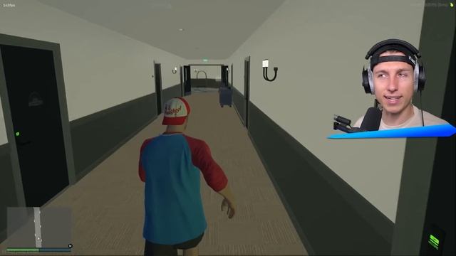 Ich verfolge 24 STUNDEN einen NEUEN YOUTUBER in GTA 5 RP! смотреть онлайн