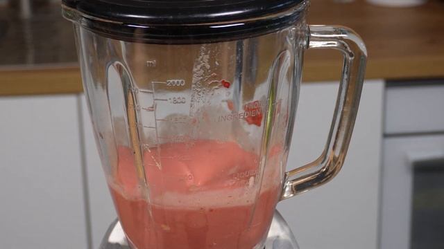 SHOCKING TASTE OF Banana Raspberry Smoothie смотреть онлайн