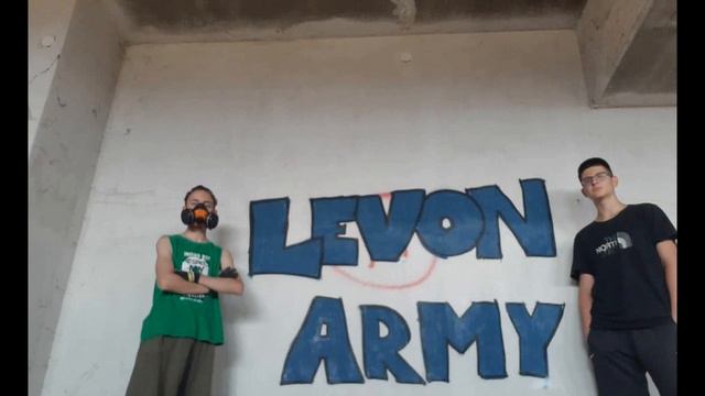 POIOS EINAI AUTOS ? (Official Music Video) FEAT | Code92 смотреть онлайн