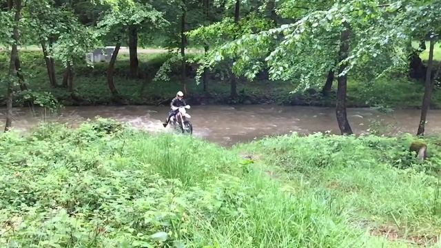 Africa Twin Nadrag 2016 смотреть онлайн