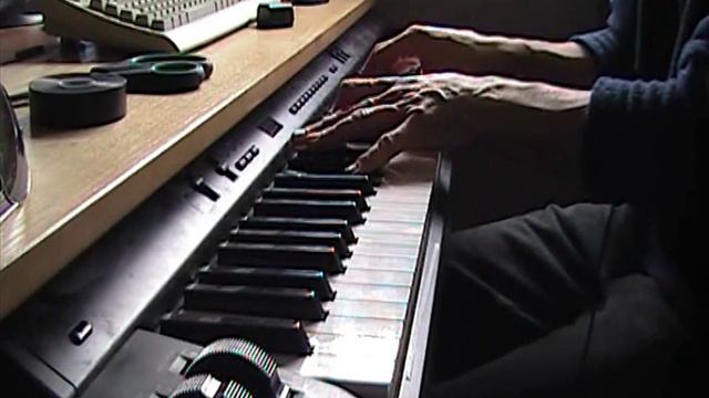 Piano Improv using Eb Dorian - Played on Yamaha Clavinova PF p-100 смотреть онлайн