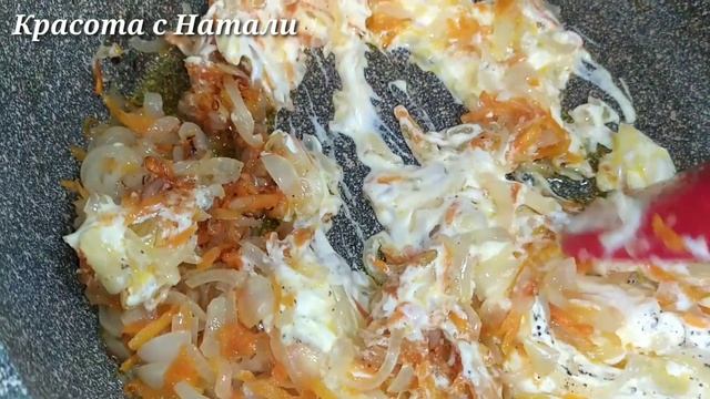 КУРОЧКА в сливочном СОУСЕ. Нежная и ароматная курица в сливочно - чесночном соусе. смотреть онлайн