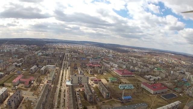Туймазы. Вид на проспект Ленина с высоты птичьего полета. Полеты над Туймазами #18 смотреть онлайн