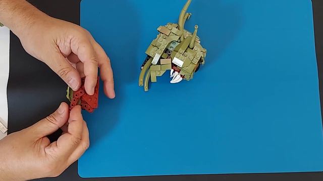 Awesome Rebrickable Dungeons and Dragons Beholder MOC Timelapse смотреть онлайн