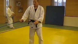 Отработка броска через спину с тонкой резиной.