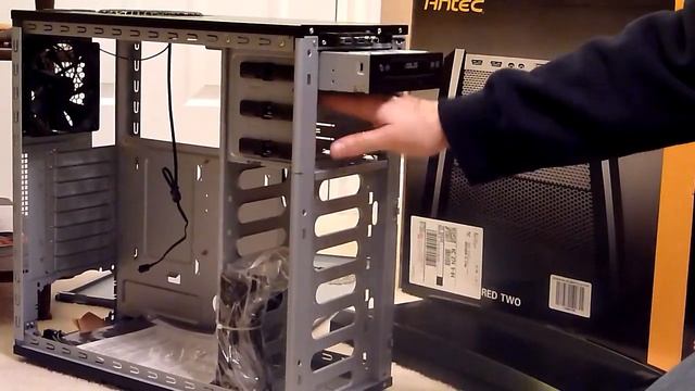 Build your Own PC 1: Showing the parts смотреть онлайн