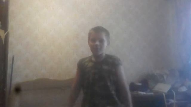 Попал брату ризинкой в глаз смотреть онлайн