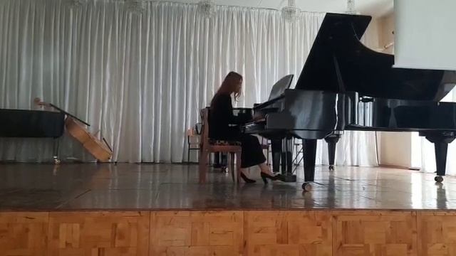 Касач Ольга. Э. Григ Вальс соч 12 № 2 смотреть онлайн