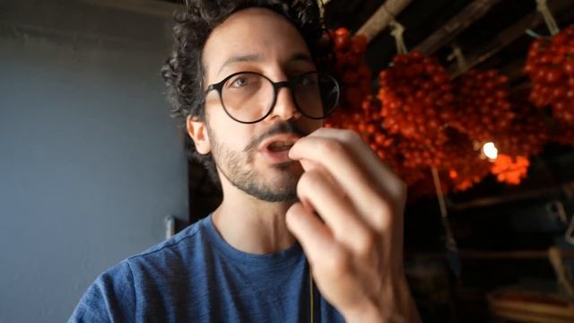 This Italian Tomato is the GOAT (Piennolo del Vesuvio) смотреть онлайн