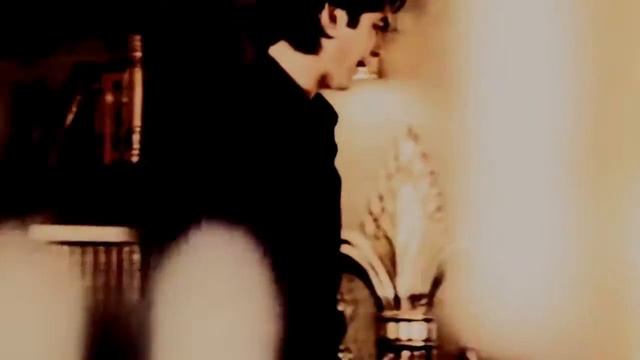 Damon & Elena смотреть онлайн