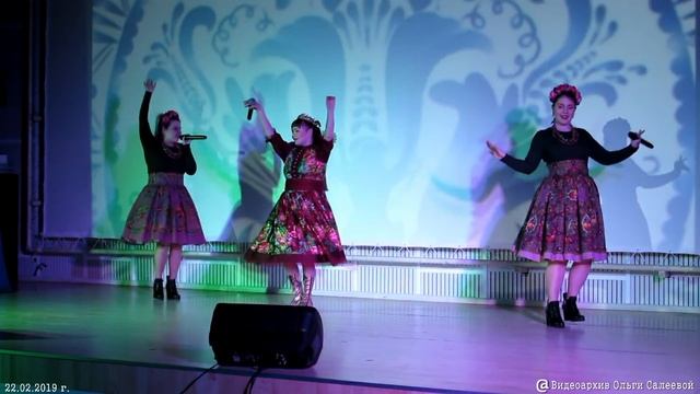 Ольга Салеева-"Проезжала конница". смотреть онлайн