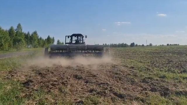 Лето 2022. Удобряем землю для лучшего урожая! Сеем сидераты вико-офсяную смесь. смотреть онлайн
