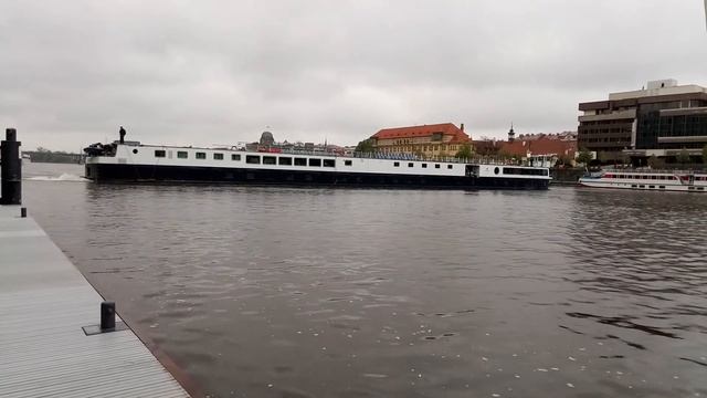 Прага р.Влтава смотреть онлайн